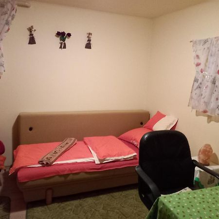 Jazmin-Szieszta Apartmanhaz Balatonfuered Εξωτερικό φωτογραφία