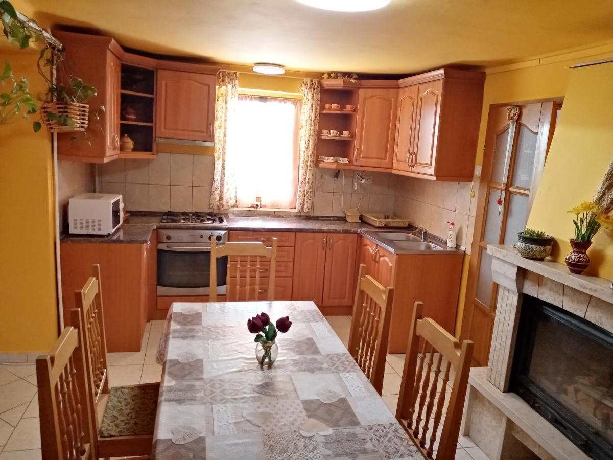 Jazmin-Szieszta Apartmanhaz Balatonfuered Εξωτερικό φωτογραφία
