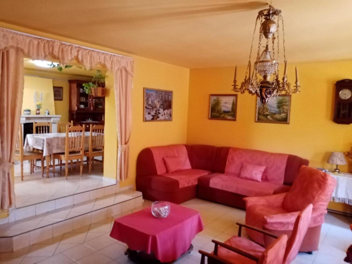 Jazmin-Szieszta Apartmanhaz Balatonfuered Εξωτερικό φωτογραφία