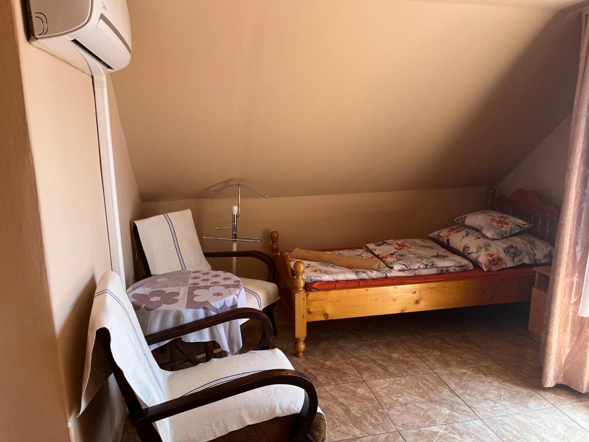 Jazmin-Szieszta Apartmanhaz Balatonfuered Εξωτερικό φωτογραφία