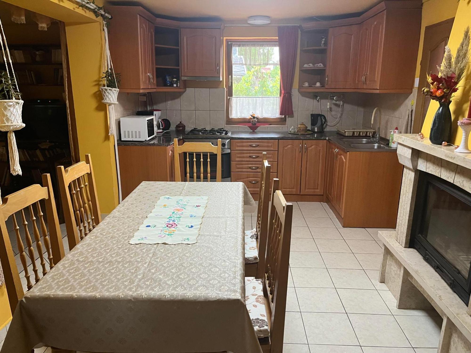 Jazmin-Szieszta Apartmanhaz Balatonfuered Εξωτερικό φωτογραφία